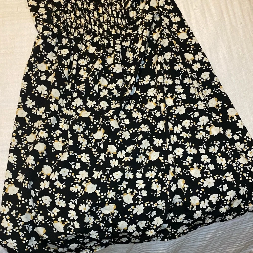 Rebekah floral bustier mini swing dress from Francesca’s - Picture 6 of 7